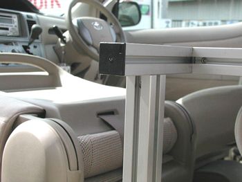 センターフレームと脚が組めます