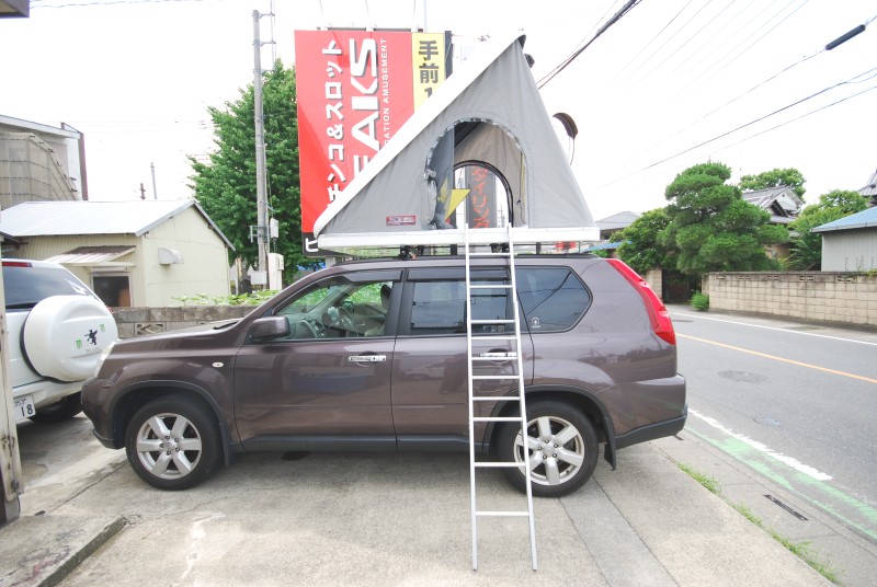 エクストレイル・コロンブスカップル・ルーフテント