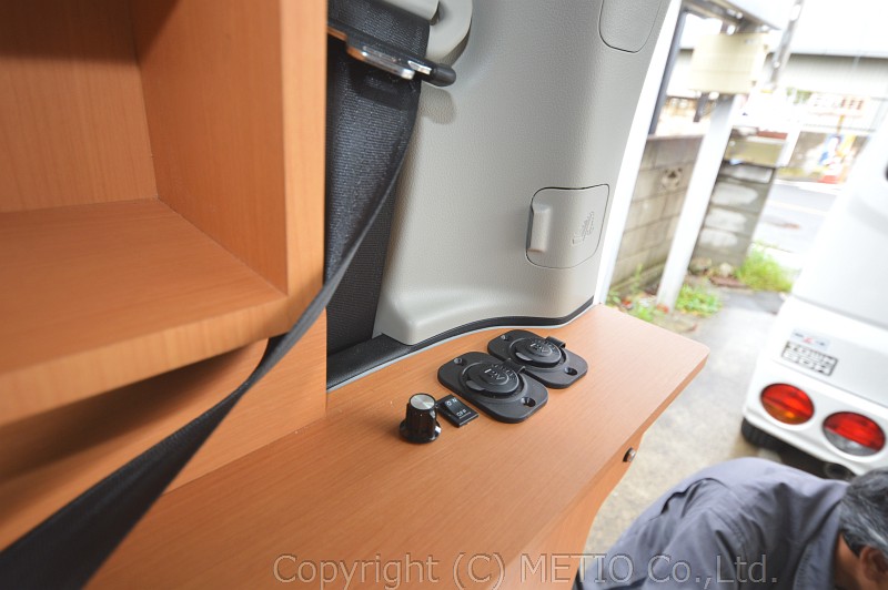 NBOX+・車中泊・ラクネル