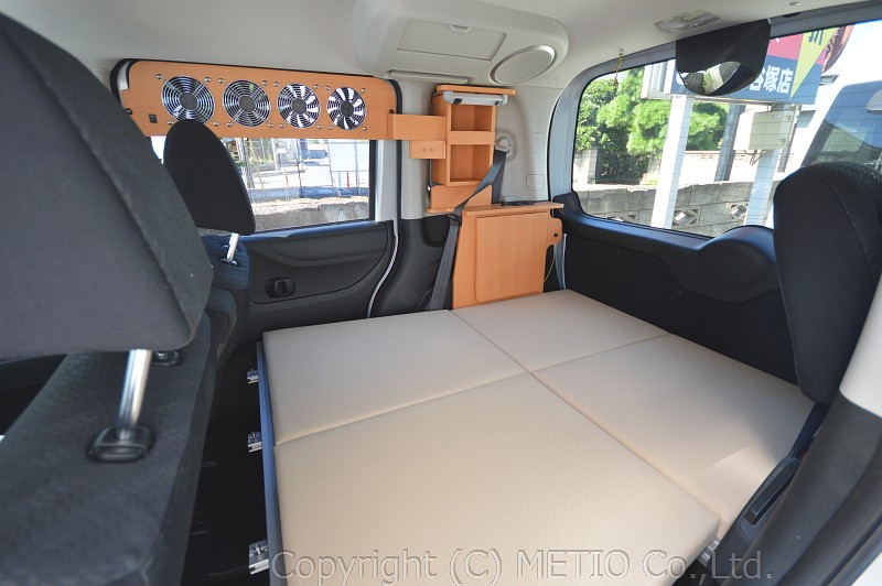 NBOX+・車中泊・ラクネル
