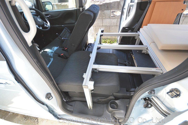 NBOX+・車中泊・ラクネル