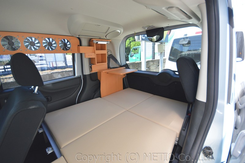 NBOX+・車中泊・ラクネル